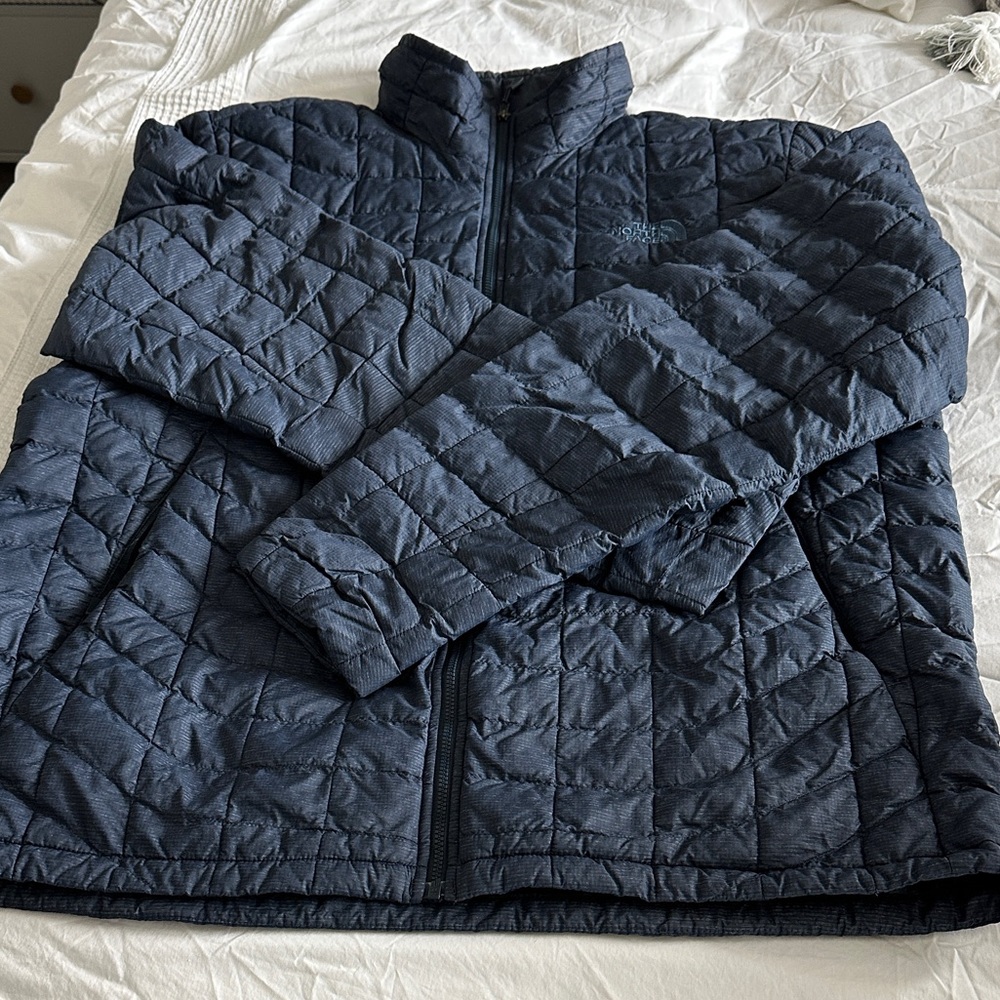 Men’s North Face Thermoball jacket